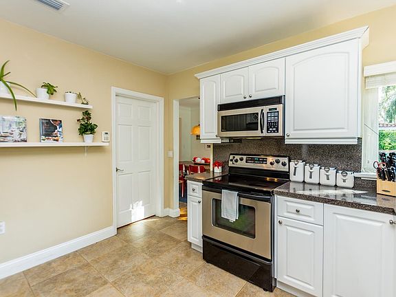 4th image of 314 Catalonia Ave