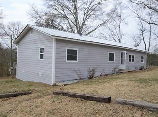 3225 Hilltop Cir, Gainesville, GA 30506