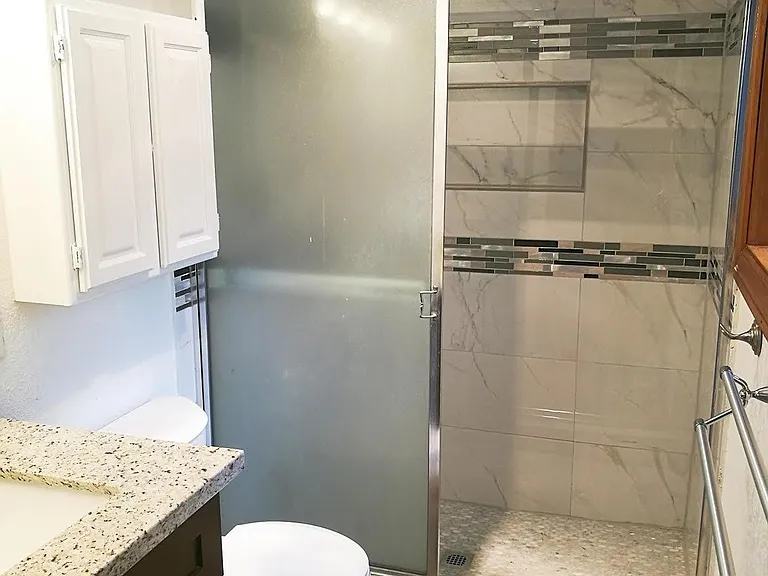 5210 Highland Dr — Photo 15