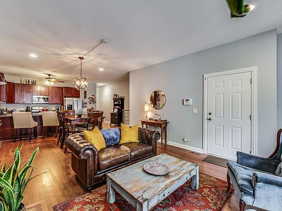 3rd image of 2623 W Evergreen Ave APT 1E