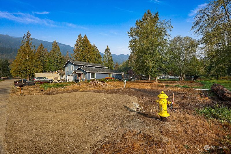 4th image of 3026 Beaver Place