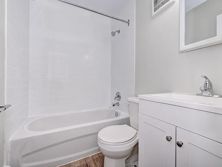 531 Franklin Blvd — Photo 16
