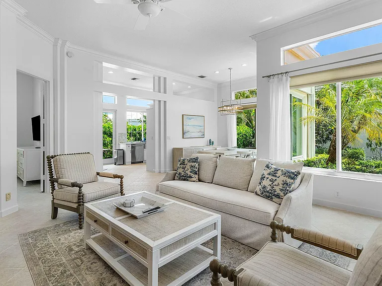 116 Coral Cay Dr — Photo 6