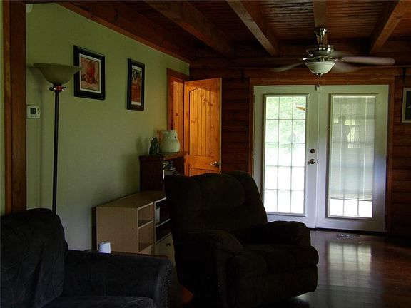 4th image of 3096 Campground Rd