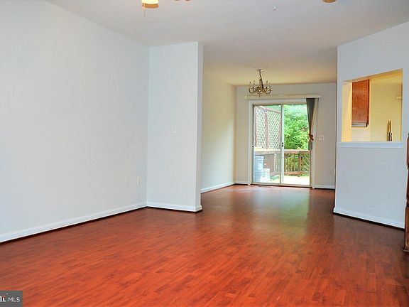 5th image of 645 Lucky Leaf Cir