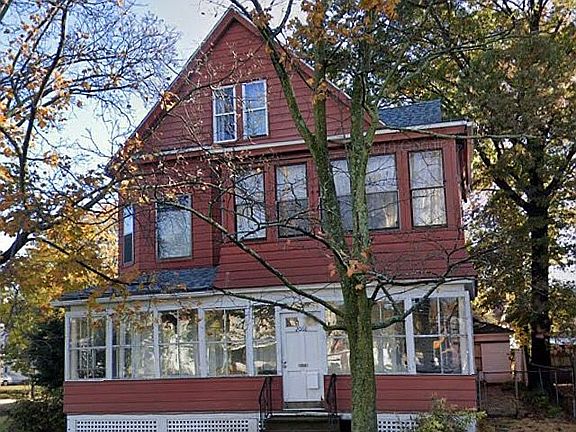 At the corner of North Hampt