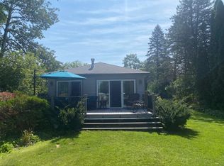S109W34726 Jacks Bay Rd, Mukwonago, WI 53149