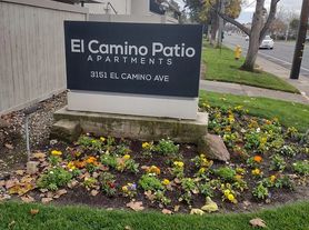 El Camino Patio