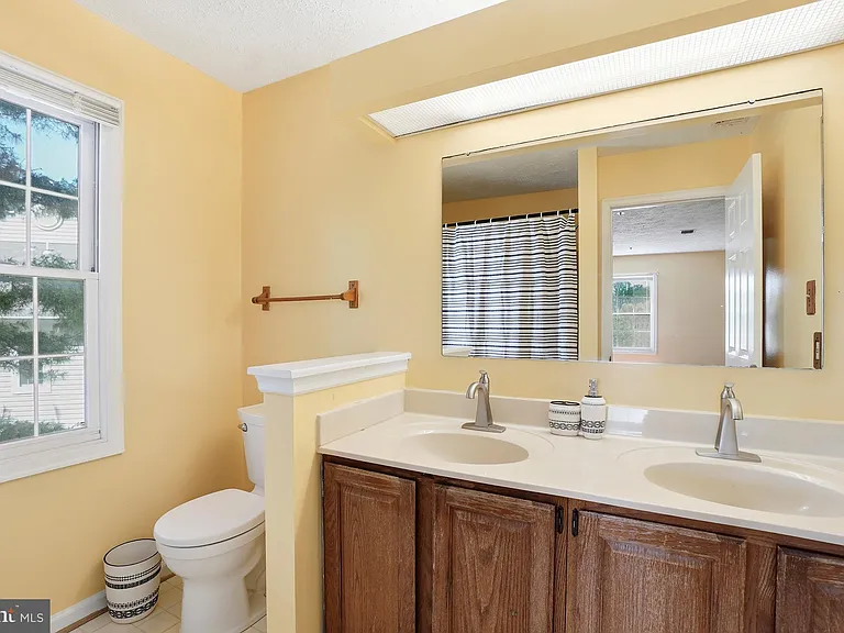 12220 Eagles Nest Ct #L — Photo 20