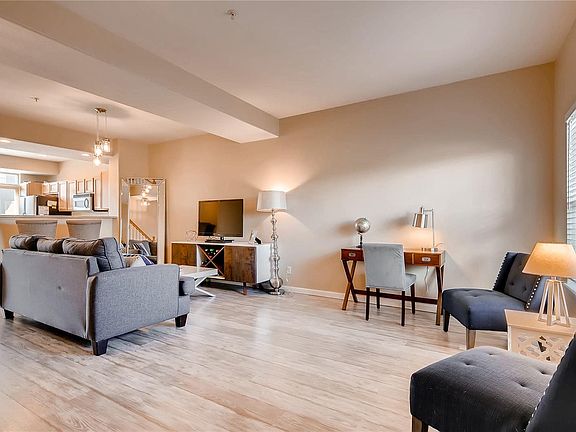 4th image of 18807 E Yale Cir Unit D