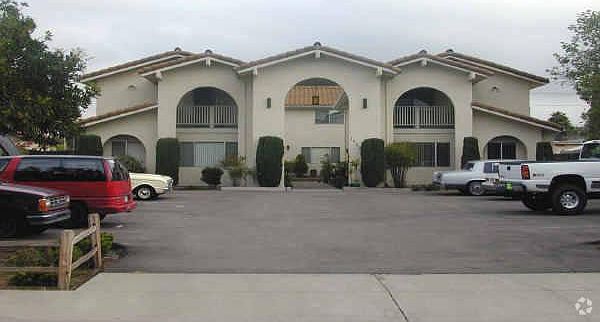 1st image of 1422 Peach Ave #1