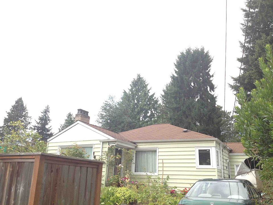 1st image of 10725 15th Ave NE