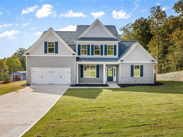 113 Boggs Rd, Pelzer, SC 29669