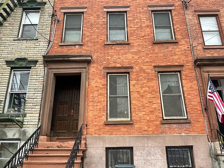 Ten Broeck St — Photo 15