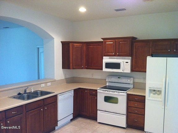 2nd image of 5758 Cheshire Dr