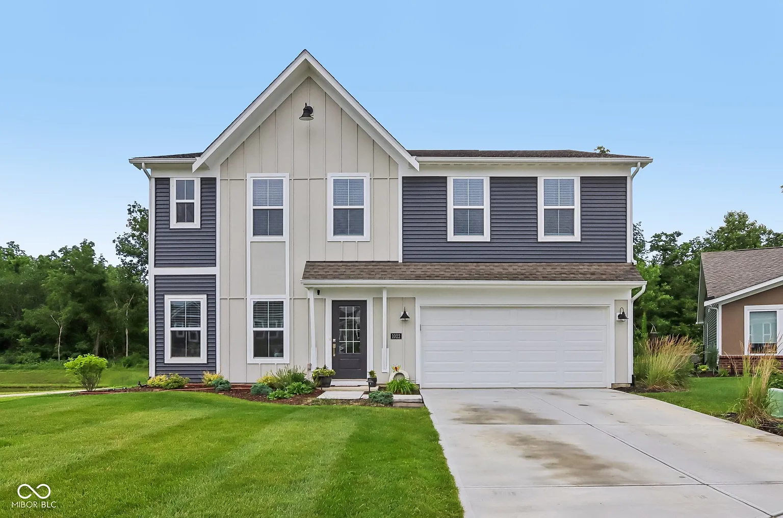 1022 Cyprian Way photo 1