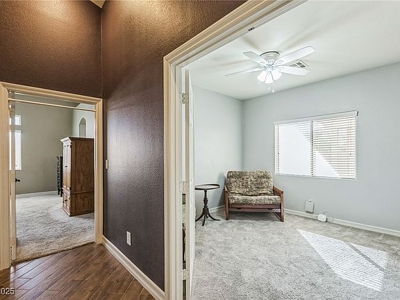 4th image of 250 Aspen Bay Ln