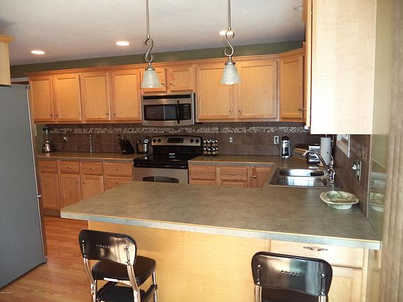 5th image of 1659 Vine Ave
