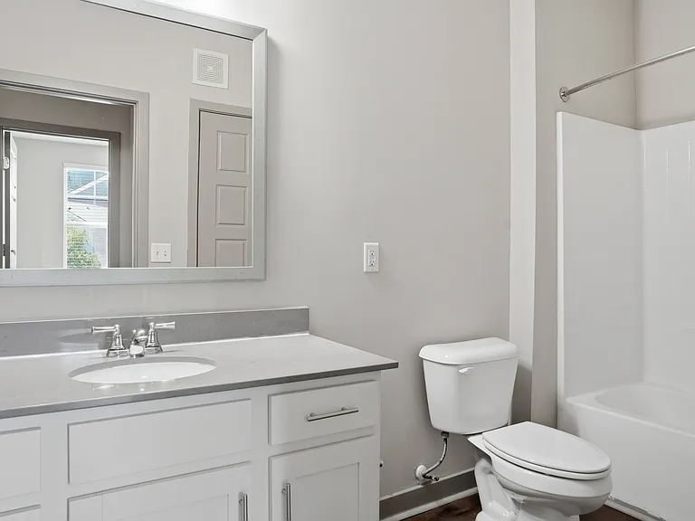 Avellan Springs Apartments — Photo 27