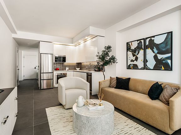 4th image of 650 1st Ave #10B