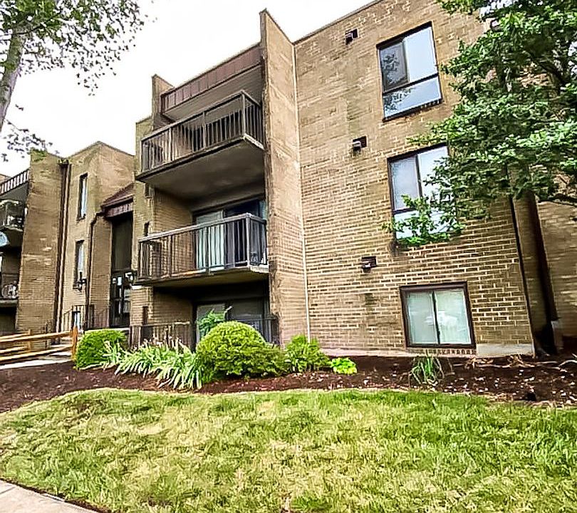 1st image of 11053 Camfield Ct APT 204