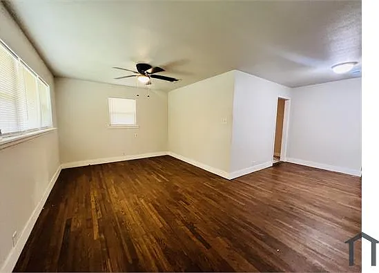 2 bed, 1033 sqft, $1,200 — Photo 3