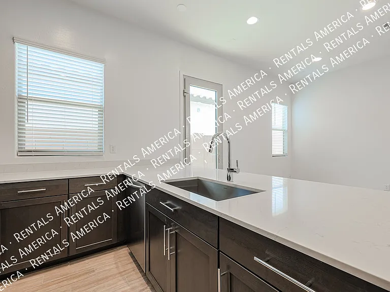2631 W Pecan Rd — Photo 39