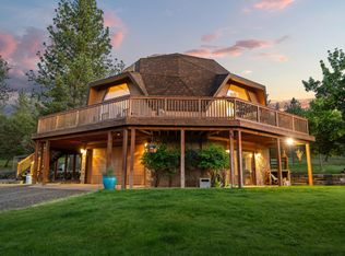 226 Entrada Dr, Eagle Pt, OR 97524