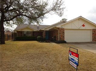 1324 Fieldstone Dr, Bedford, TX 76022