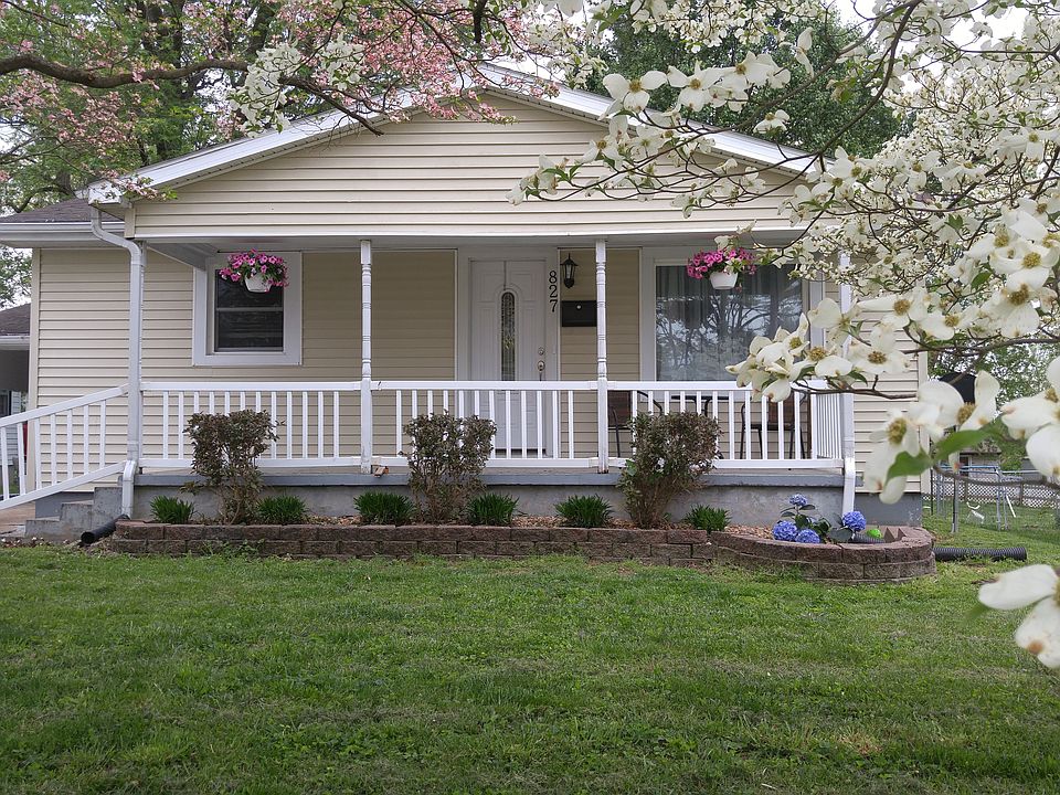 1st image of 827 Dorothy Dr