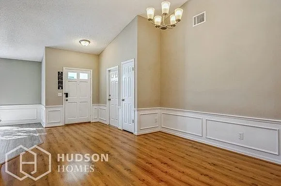 3119 Sean Way — Photo 4