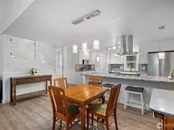 12454 Gwen Drive #5, Burlington, WA 98233