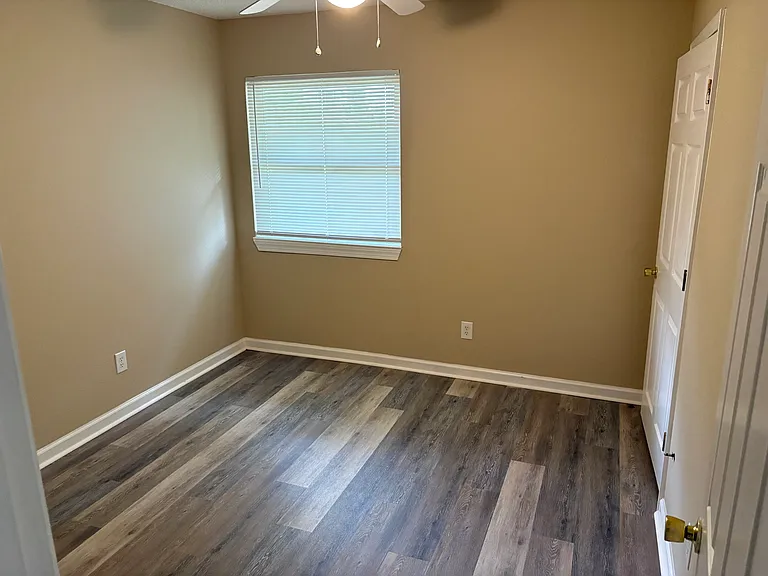 1656 Princess Helen Rd W — Photo 6
