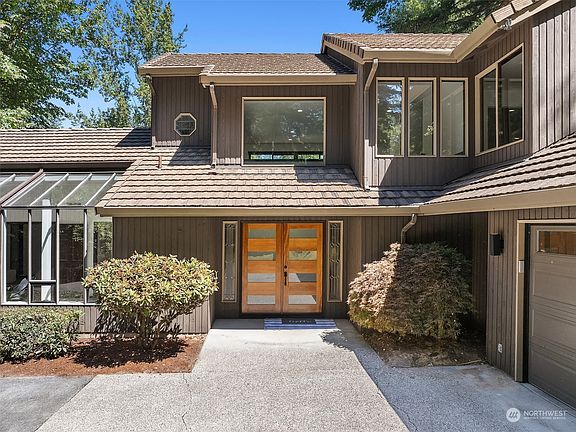 3rd image of 20716 NE 122nd Street