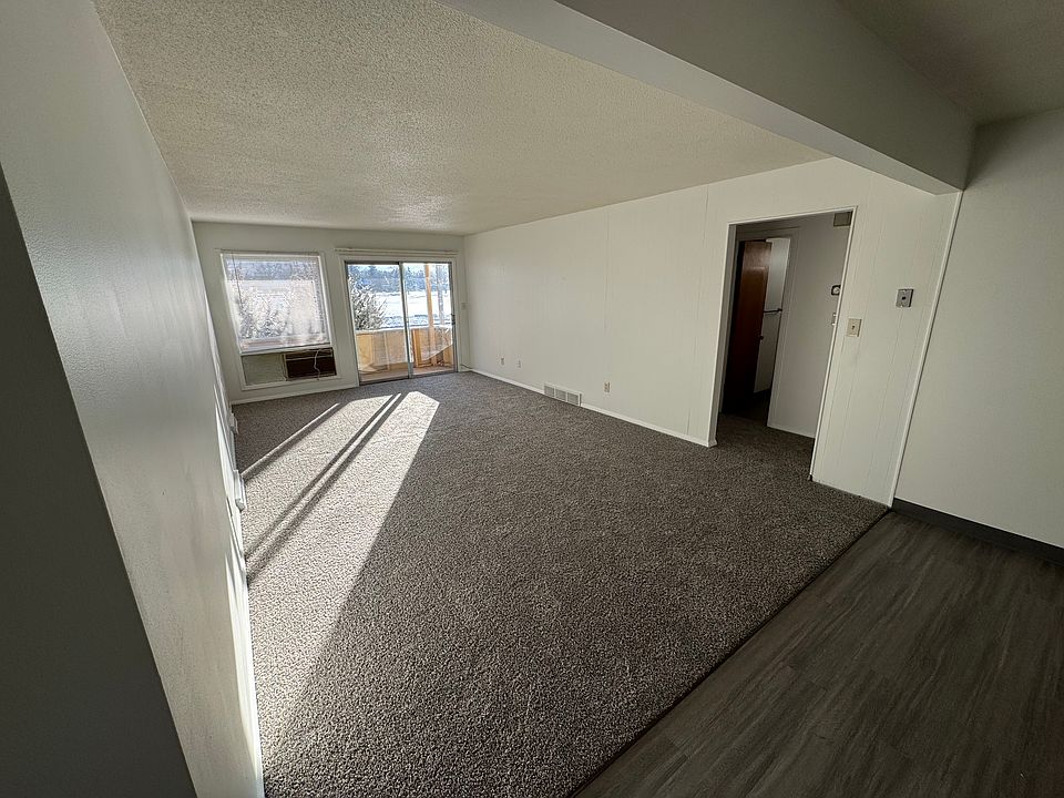 2nd image of 721 3rd Ave NW #10