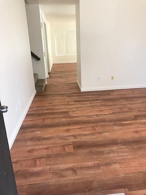 2nd image of 422 Skyridge Ln