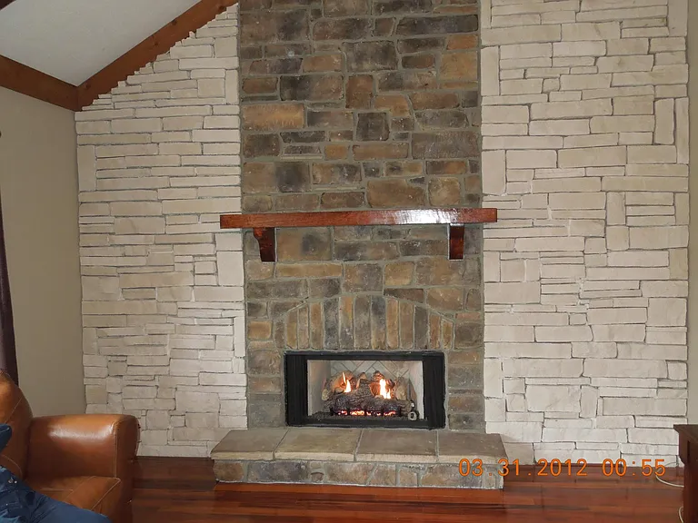 30 Clayburne Blvd — Photo 3