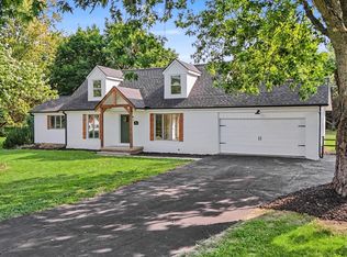 502 Hillside Dr, Mahomet, IL 61853
