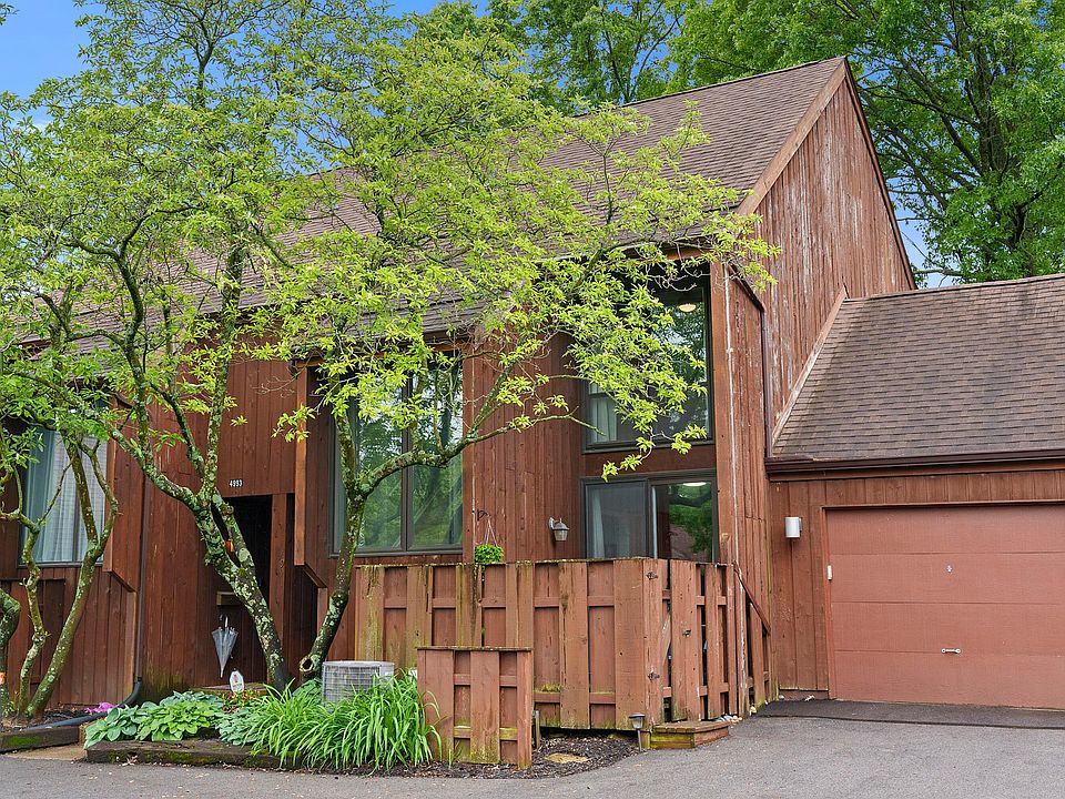 1st image of 4991 Chuckleberry Ln #10