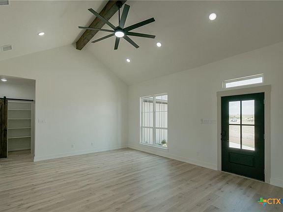 4th image of 7889 Pecan Rd