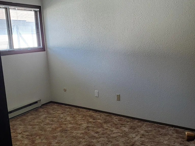 425 Stephens Ave #VARIOUS — Photo 8