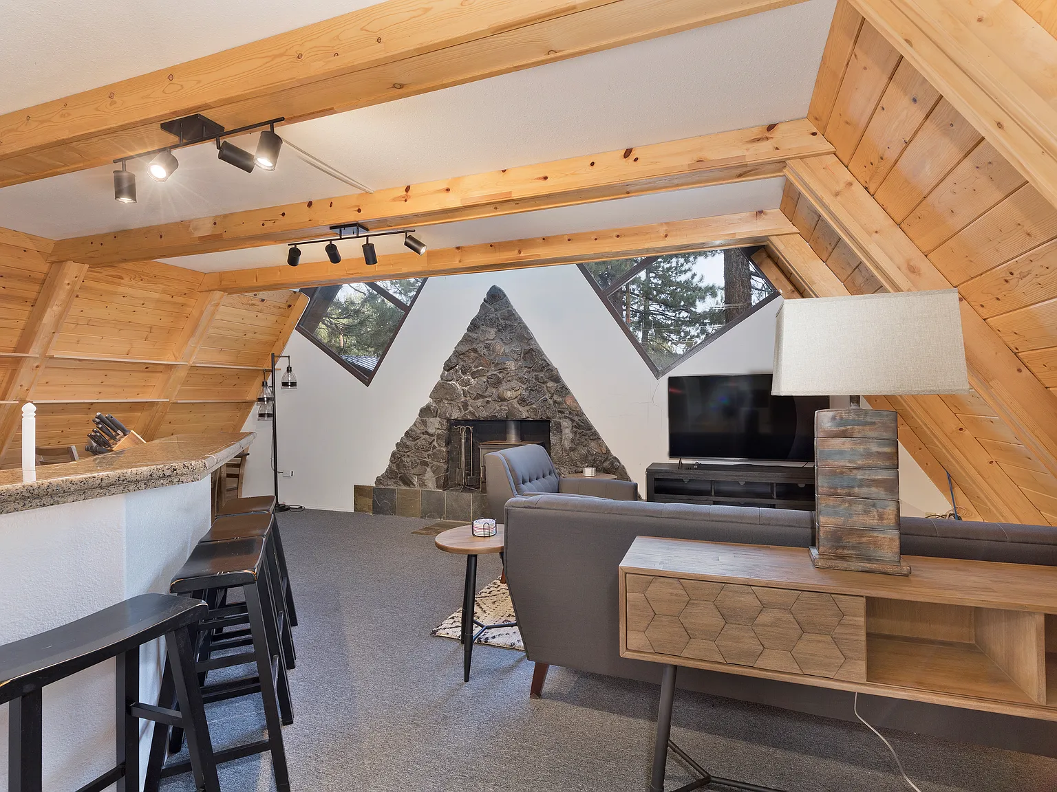 54 Alpine Cir — Photo 4