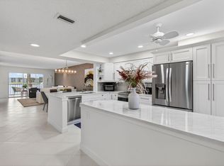 6121 Pointe Regal Cir APT 201, Delray Beach, FL 33484