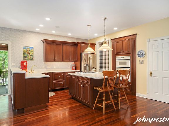 3rd image of 3345 Blue Water Pines Dr NE