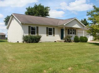 3282 S Vista Blvd, Columbus, IN 47203