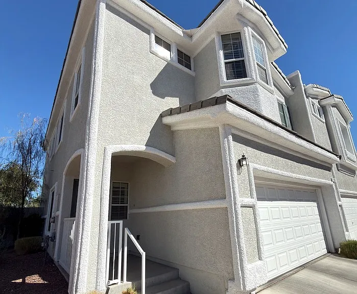 215 Animated Ct — Photo 3