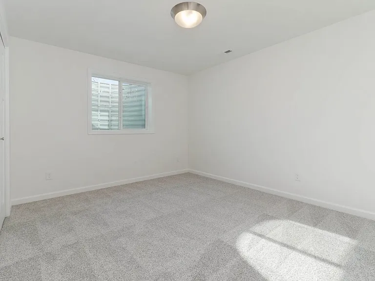 2503 Treeline Dr — Photo 24
