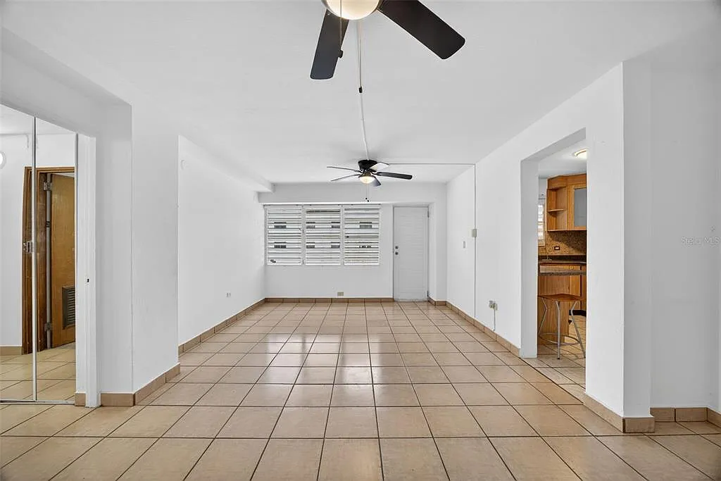 Building Photo - 124 Calle #304