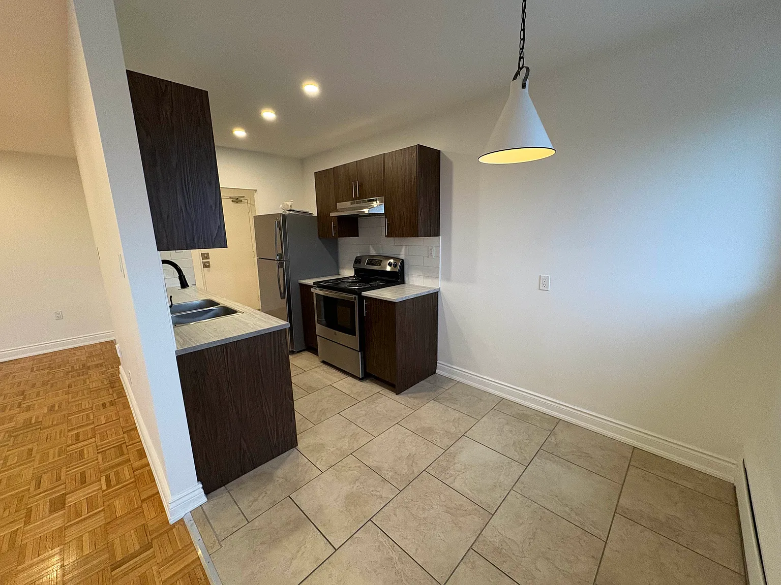 Spacious 2 Bedroom Unit with Balcony — Photo 4