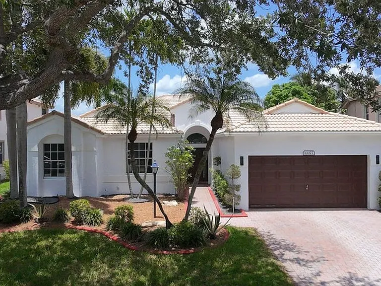 13377 NW 14th St — Photo 5